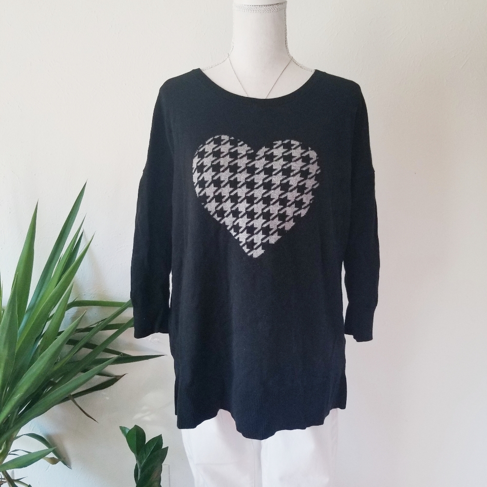Banana Republic Black Houndstooth Heart Sweater L